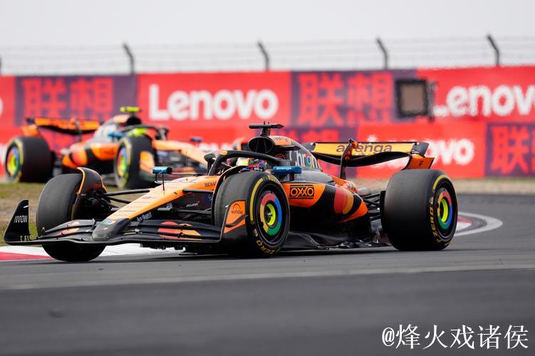 F1迈阿密站：皮亚斯特里三连胜，迈凯伦包揽前二席位
